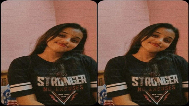 College Teen Girl Boobs – Pussy Showing Video