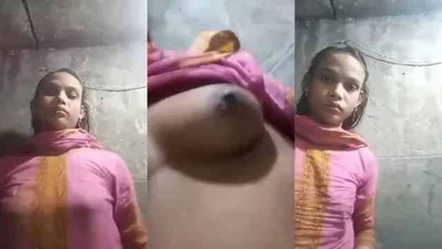Indian Desi Slim Girl Full Naked boobs Showing Video