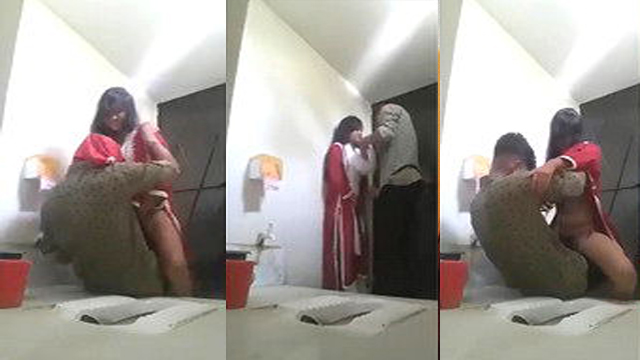 Desi Lover Roamnce And – Fucking With Bathroom Leaked Porn Video