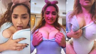 Aditi Mistry Letest Exclusive Showing Viral live Video