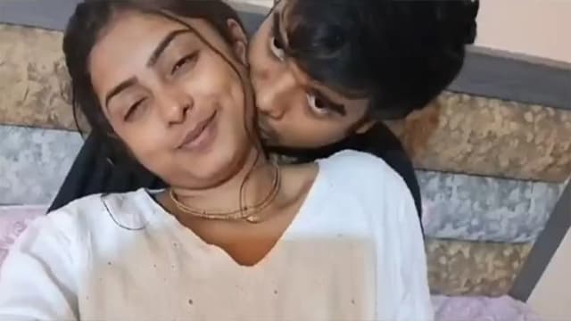 Cute Girlfriend Nude – Doggy Hard Creampie MMS